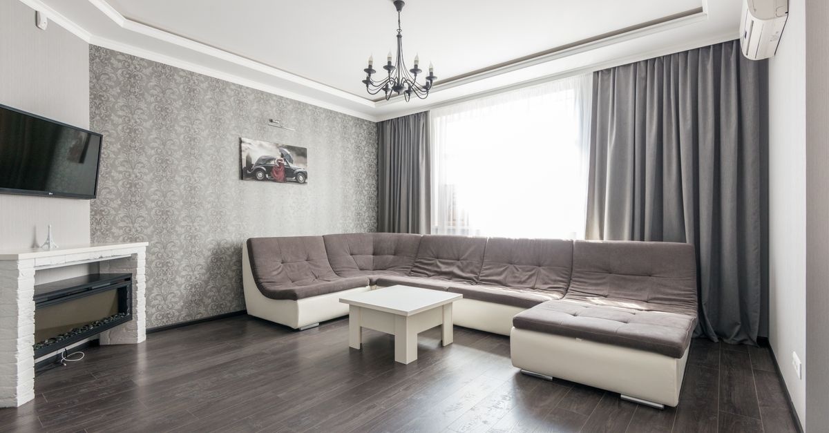 Strălucire ca-n showroom: trucuri casnice pentru pardoseli laminate impecabile